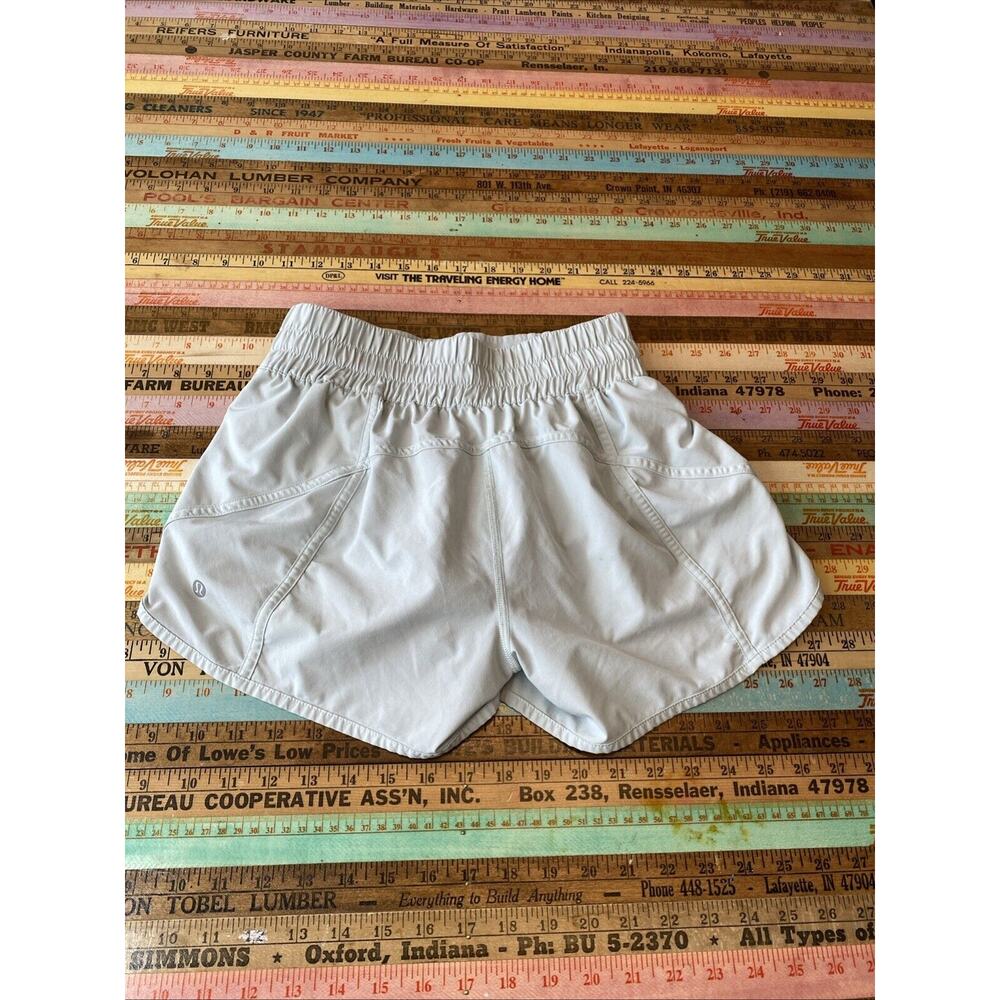 Lululemon Mint Green Shorts Size 6 Lightweight Elastic Zip Pocket Pull On Run - Picture 2 of 11